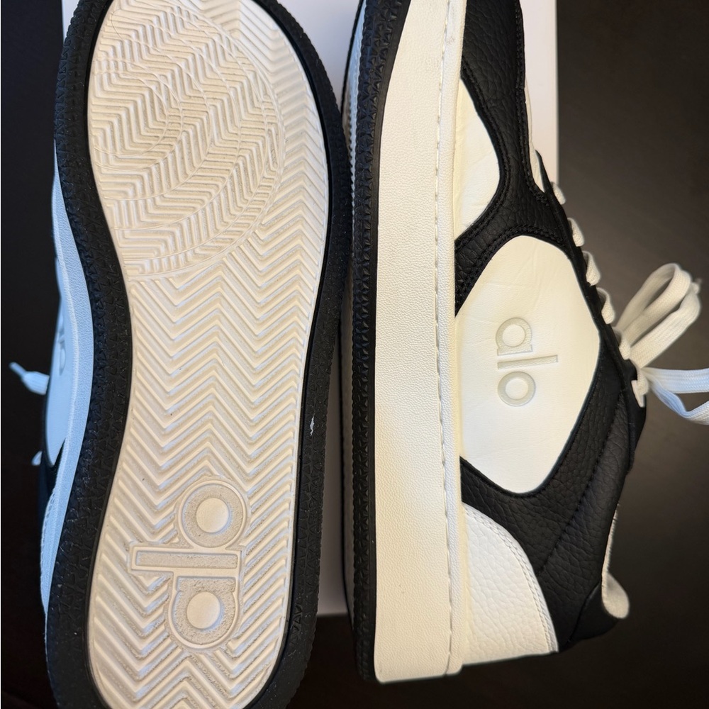 ALO Recovery Mode Woman/Men's Sneakers - Picture 4 of 6